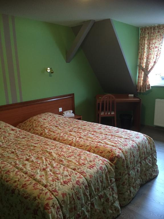 Hotel A L'Ancre Mothern الغرفة الصورة